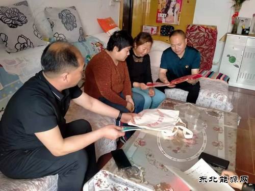 中心社区：听听澳门威尼斯人网站“入千户 访万民”的故事