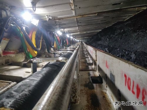 中能袁大滩矿业综采二队：圆满完成11206工作面初采初放工作