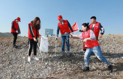 兴凯湖电业局：党员服务队和青年志愿者为美化家园争光添彩