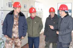 兴凯湖电业局：陈殿军局长深入兴凯湖供电旭升变现场指导春检