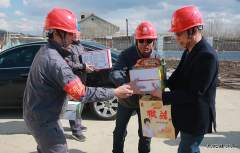 兴凯湖电业公司：朱启振前往火石山春检现场慰问检修员工
