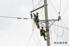 婺源：战高温斗酷暑  为高速建设护电