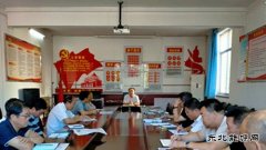中心社区：新班子、新举措、树立服务新形象