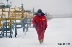 风雪中保供