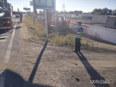 富蕴执法大队：及时制止公路用地涉路施工违法行为