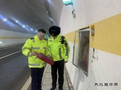 布尔津执法大队切实做好预防雪崩、洪水灾害各项工作