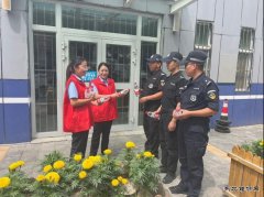 ：Ｖ捶ù蠖硬渭又驹杆退 清凉一“夏”志愿服务活动