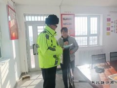 富蕴执法大队：开展路域环境整治宣传 营造爱路护路净路浓厚氛围