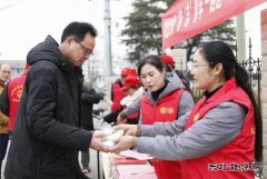 淮北双龙公司：巾帼志愿服务与“雷锋”同行 让“春”满矿区